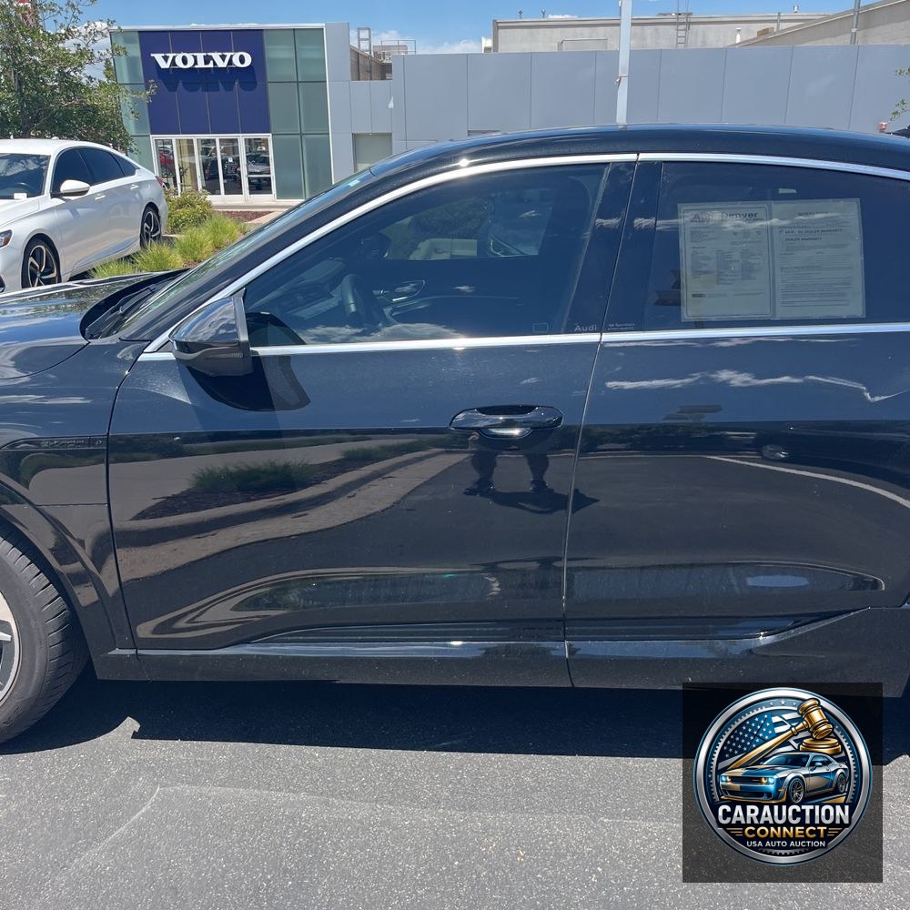 2024 Audi Q8 e-tron S-Line Prem+