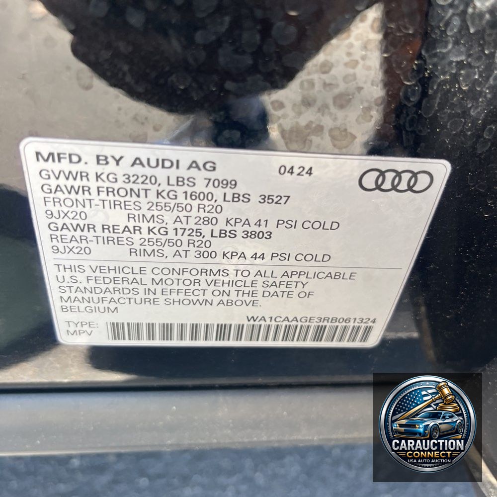 2024 Audi Q8 e-tron S-Line Prem+