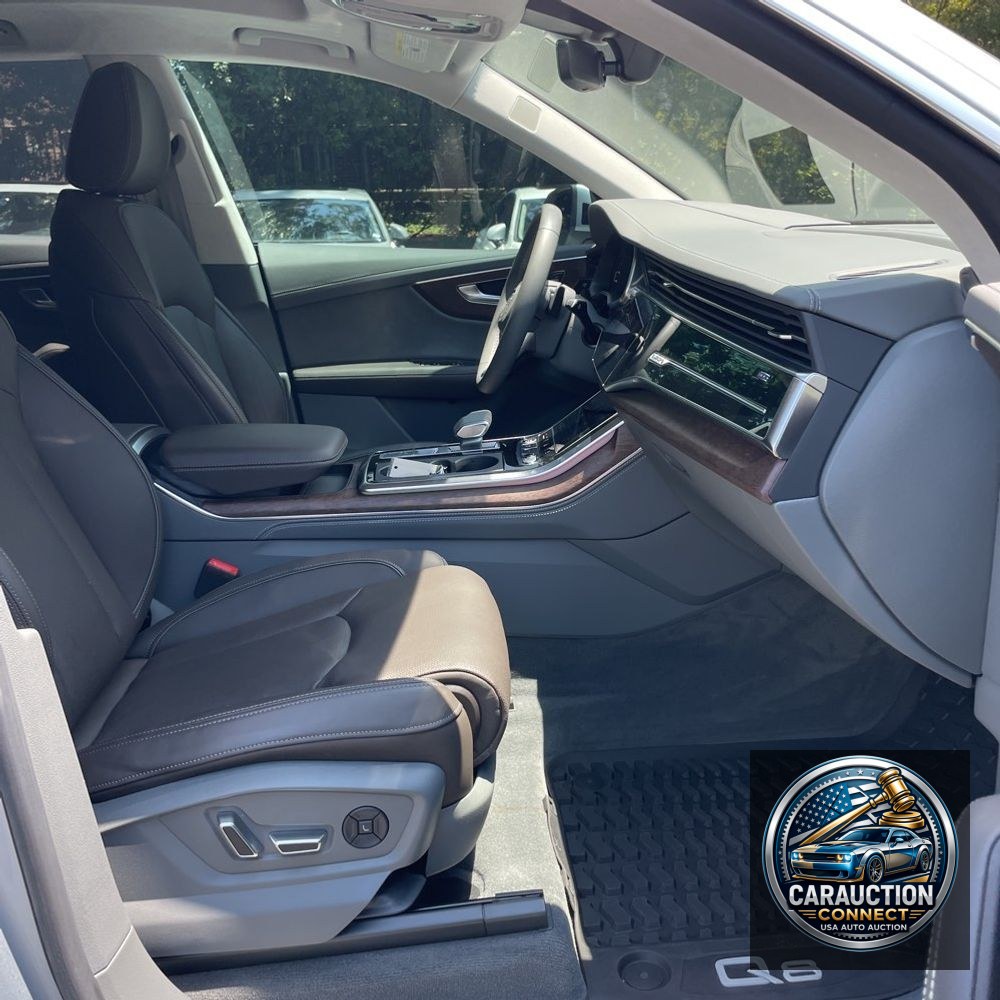2024 Audi Q8 Prestige 55