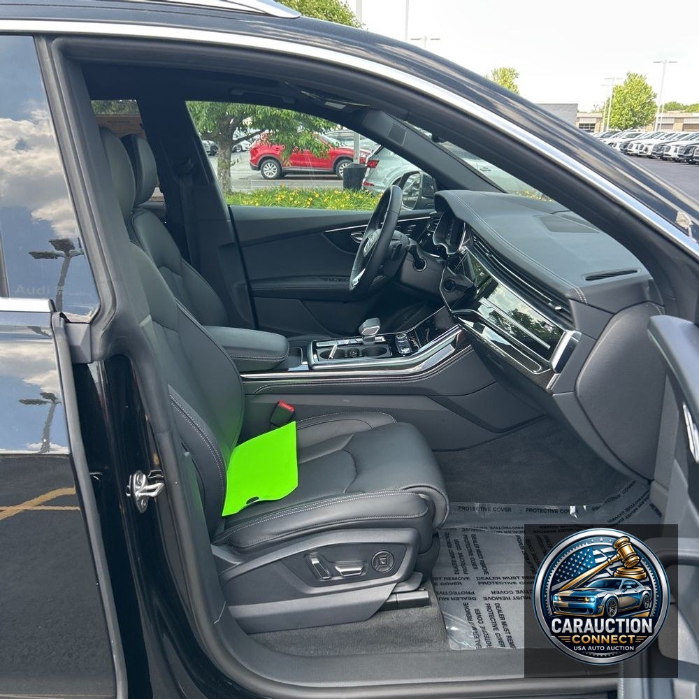 2024 Audi Q8 Prestige 55