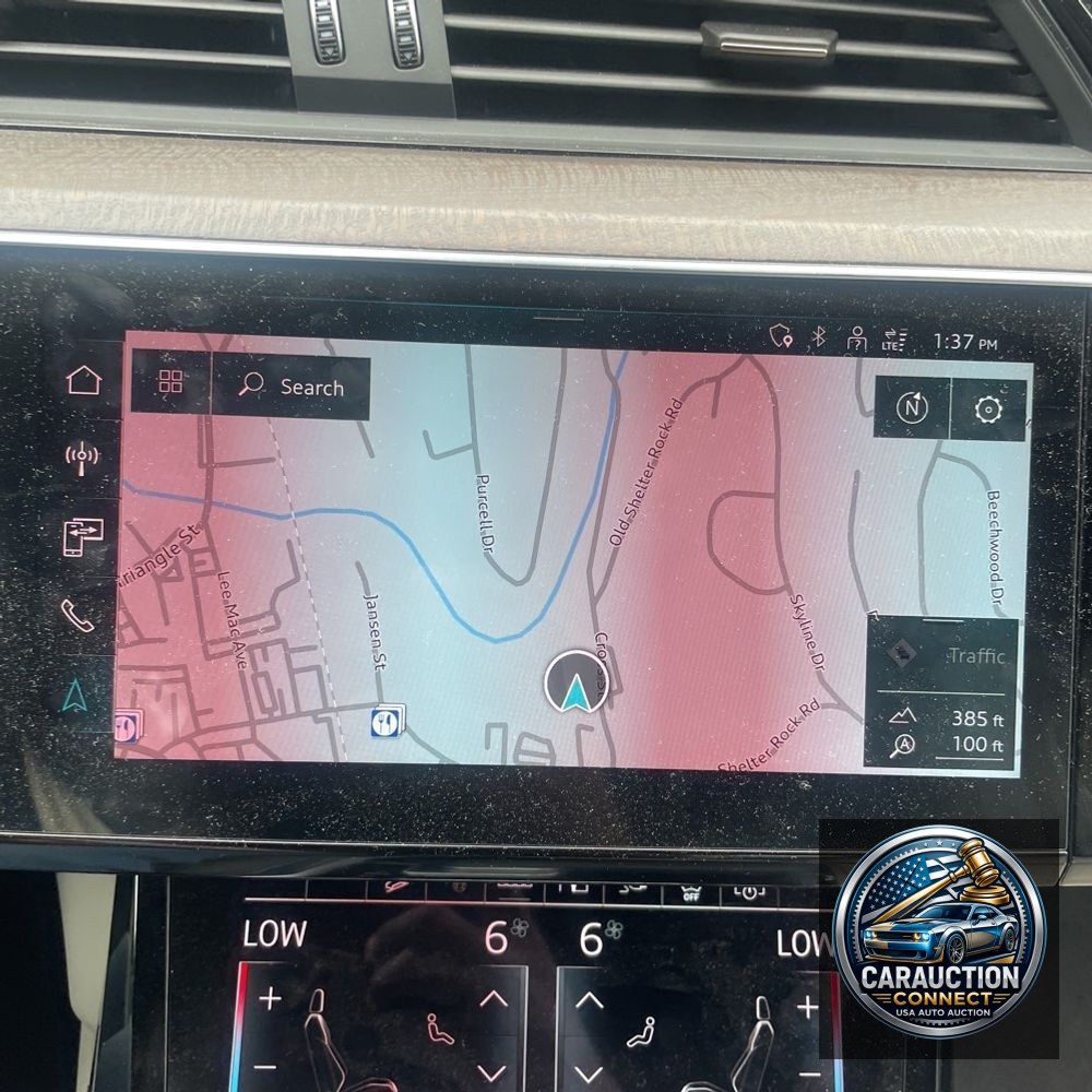 2024 Audi Q8 e-tron S-Line Pres