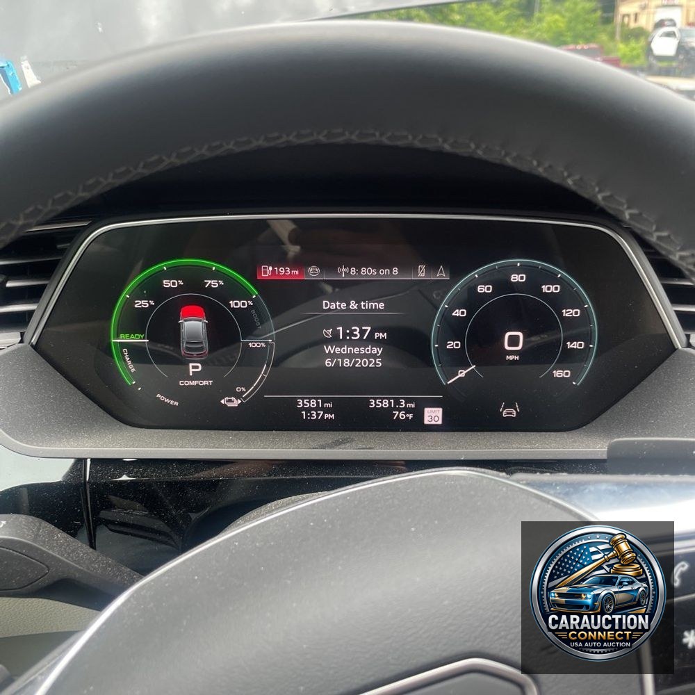 2024 Audi Q8 e-tron S-Line Pres