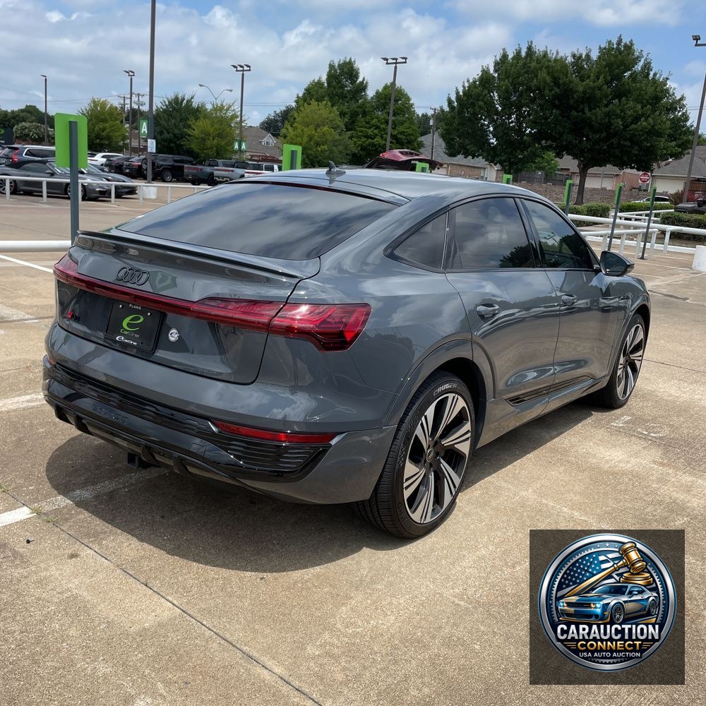 2024 Audi Q8 e-tron S-Line Pres