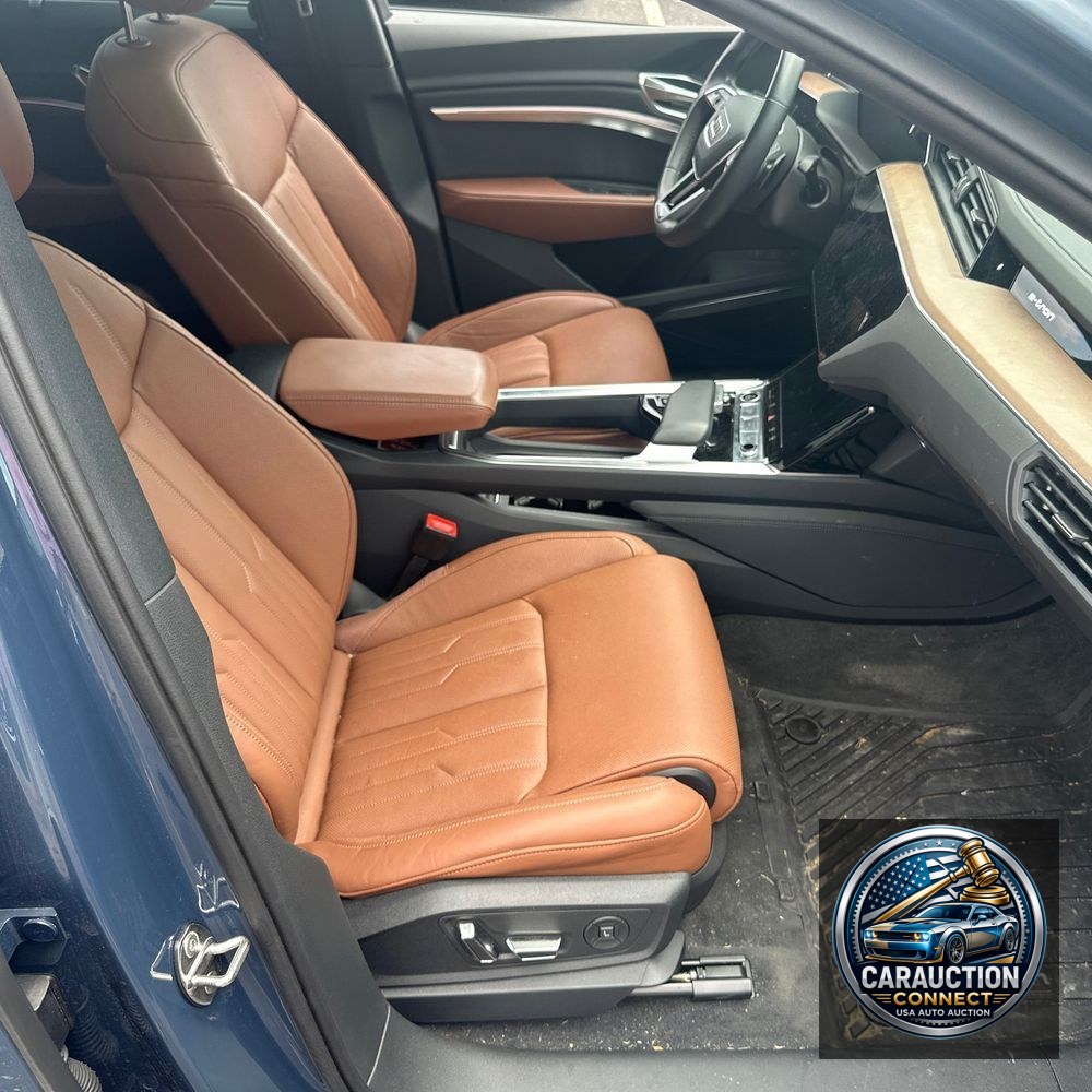 2024 Audi Q8 e-tron S-Line Pres