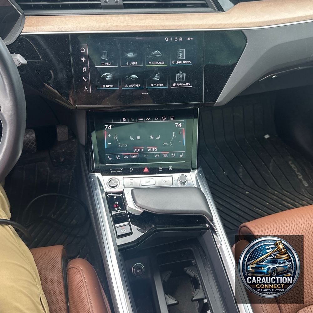 2024 Audi Q8 e-tron S-Line Pres