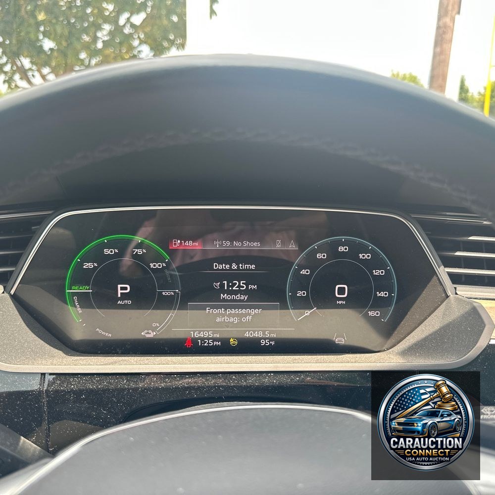 2024 Audi Q8 e-tron S-Line Pres