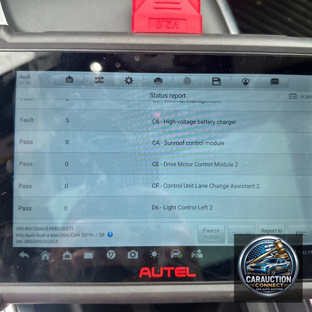 2024 Audi Q8 e-tron S-Line Pres