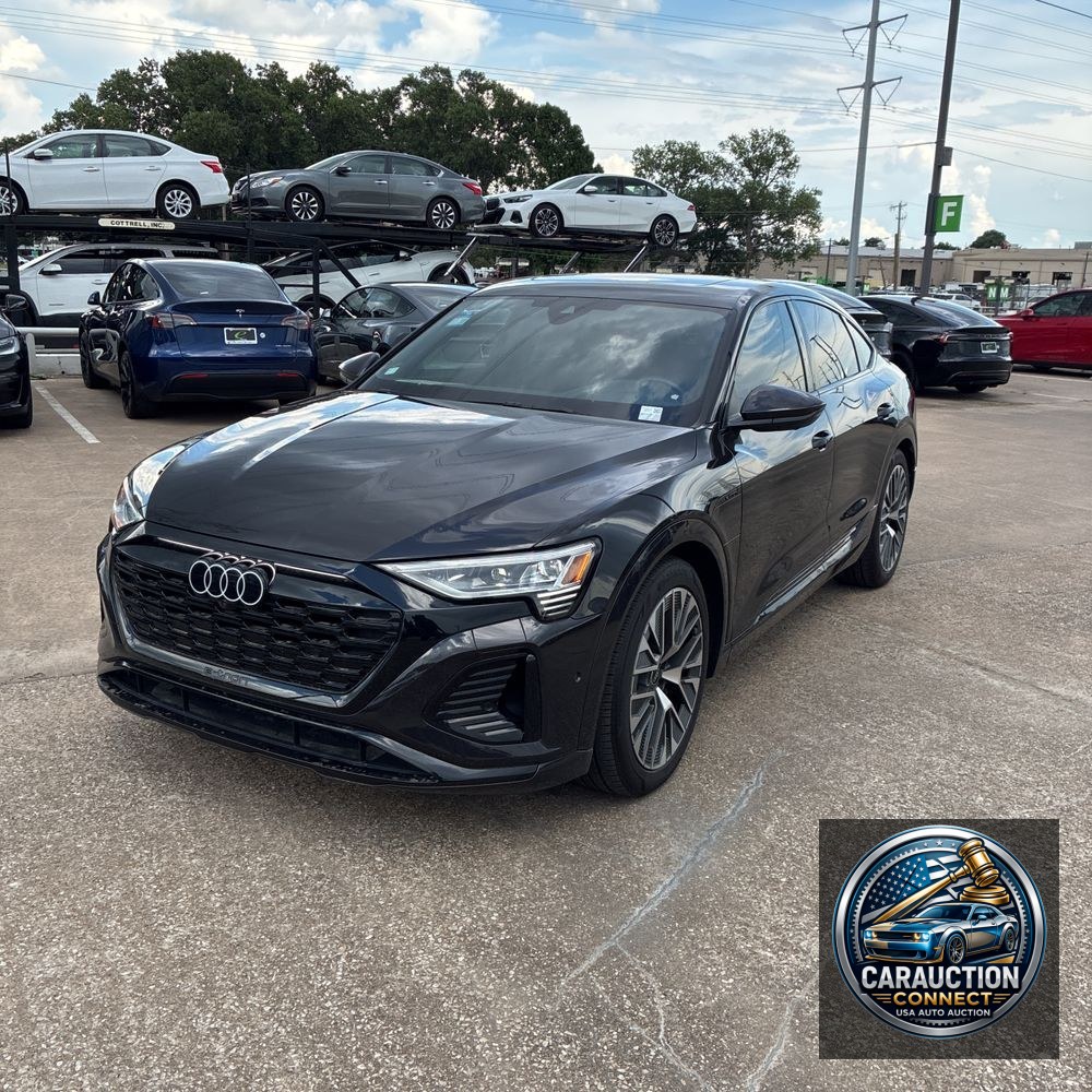 2024 Audi Q8 e-tron S-Line Pres