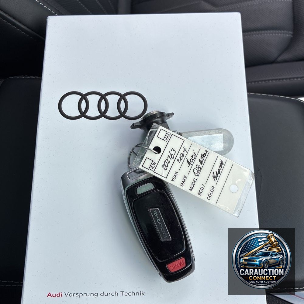 2024 Audi Q8 e-tron S-Line Pres