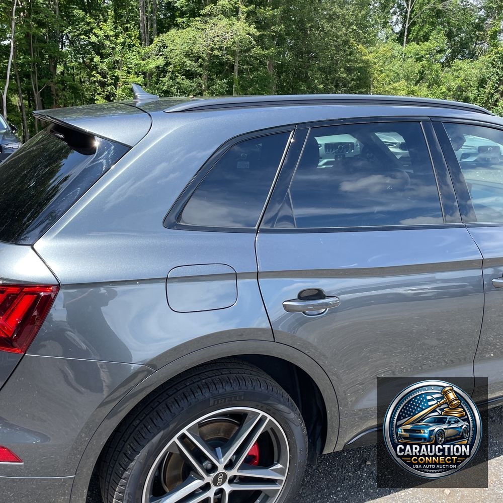 2024 Audi Q5 S-Line Prem+ 55 PHEV