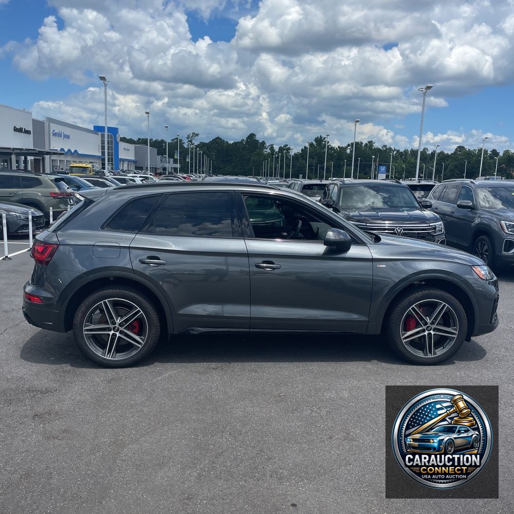 2024 Audi Q5 S-Line Prem+ 55 PHEV