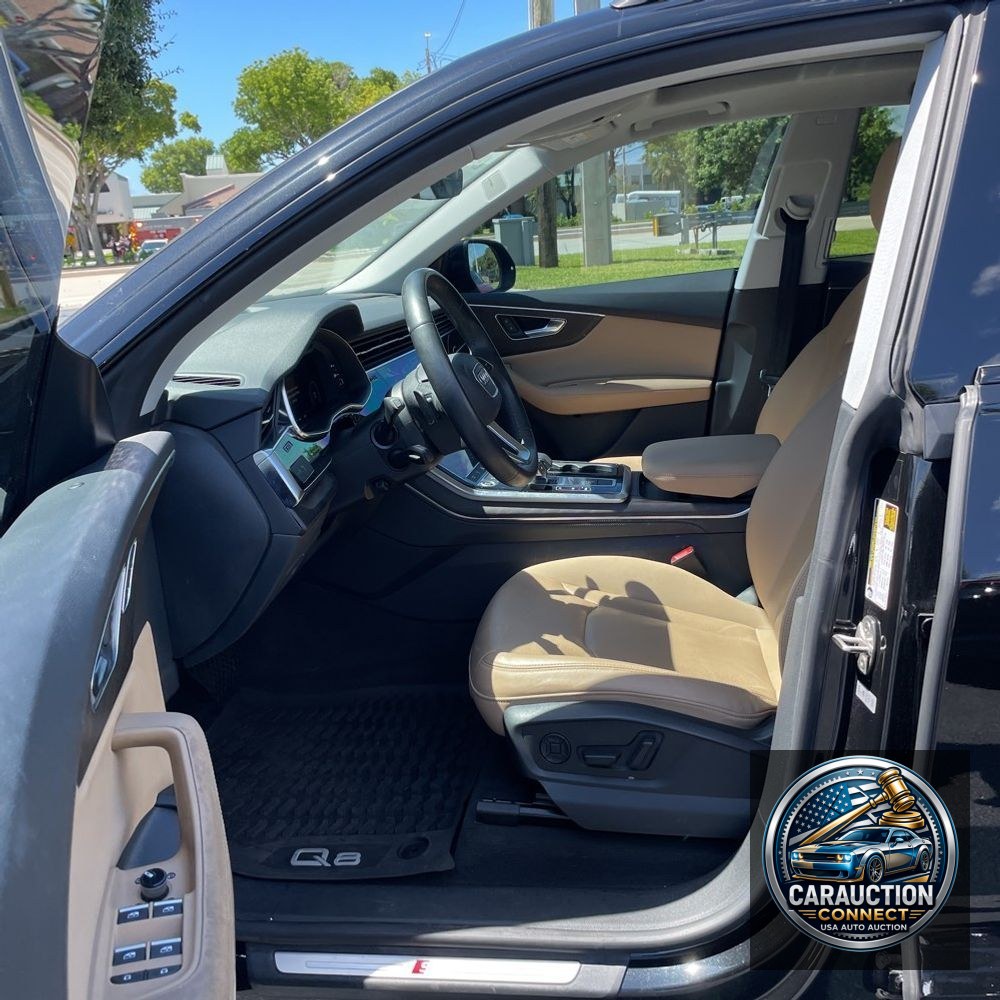 2022 Audi Q8 Premium Plus 55 TFSI