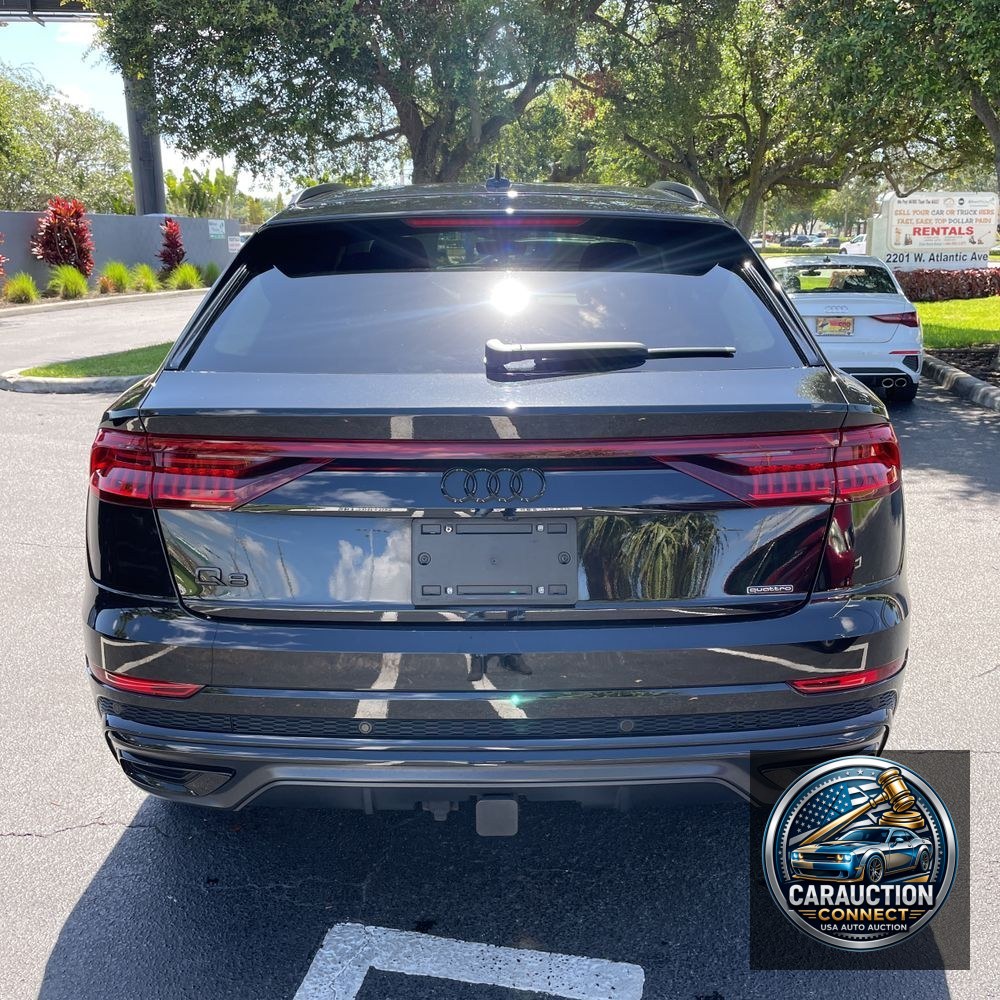 2022 Audi Q8 Premium Plus 55 TFSI
