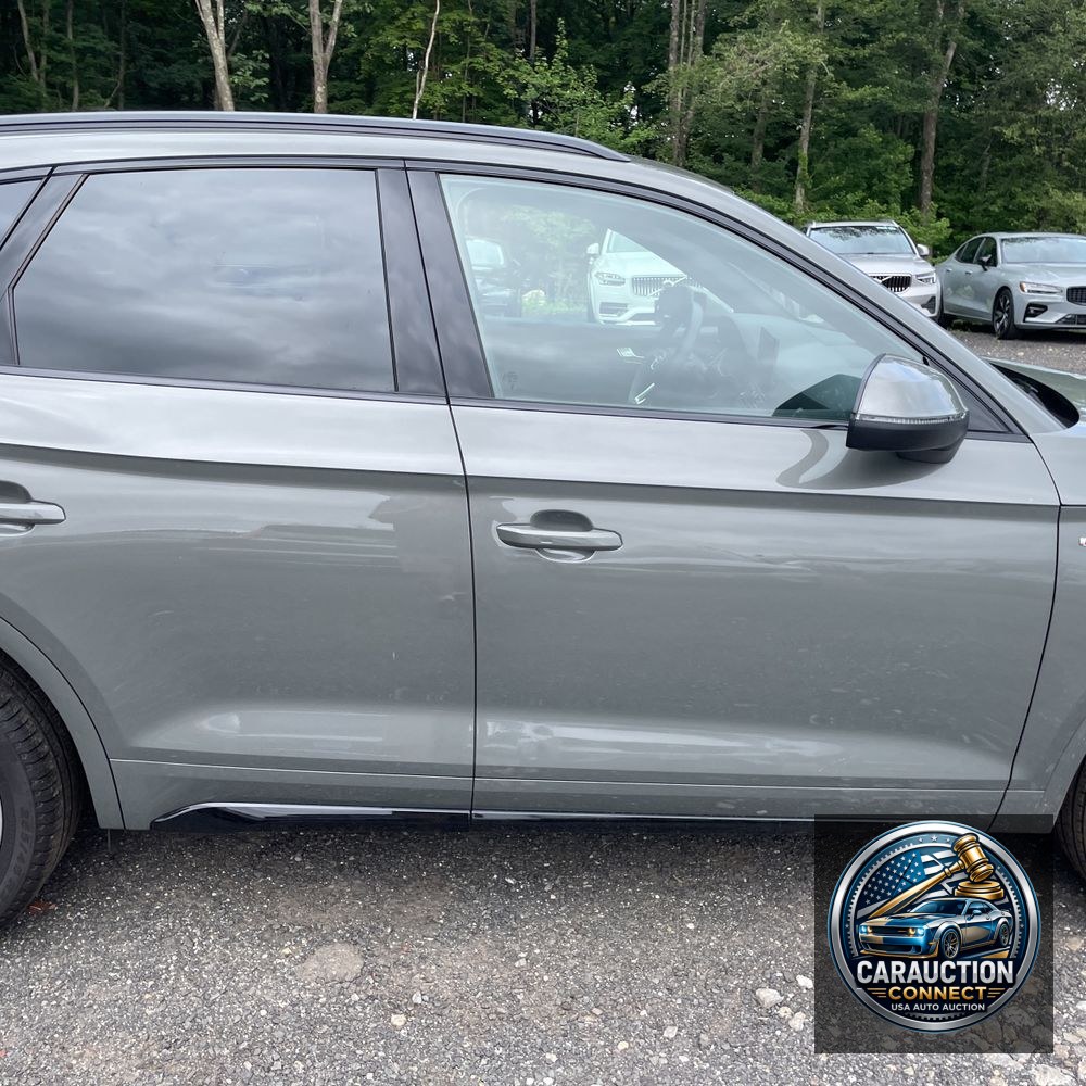 2024 Audi Q5 S-Line Pres 55 PHEV