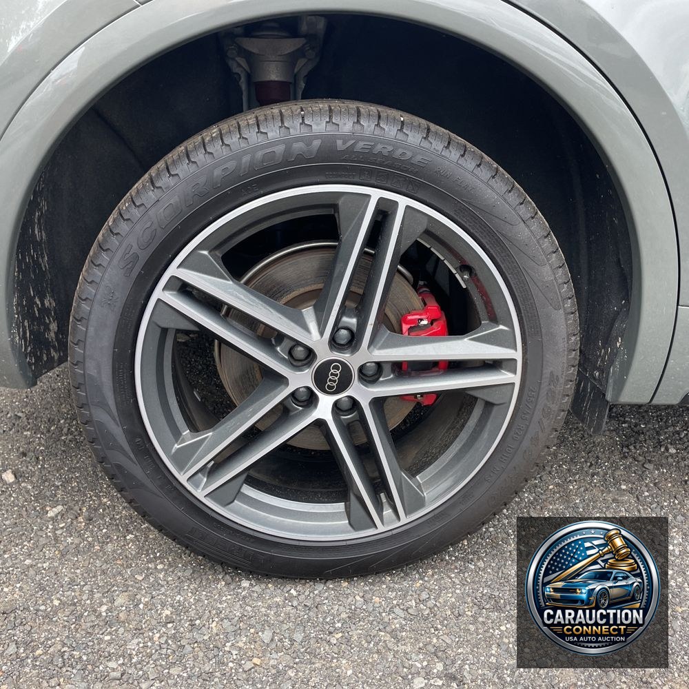 2024 Audi Q5 S-Line Pres 55 PHEV