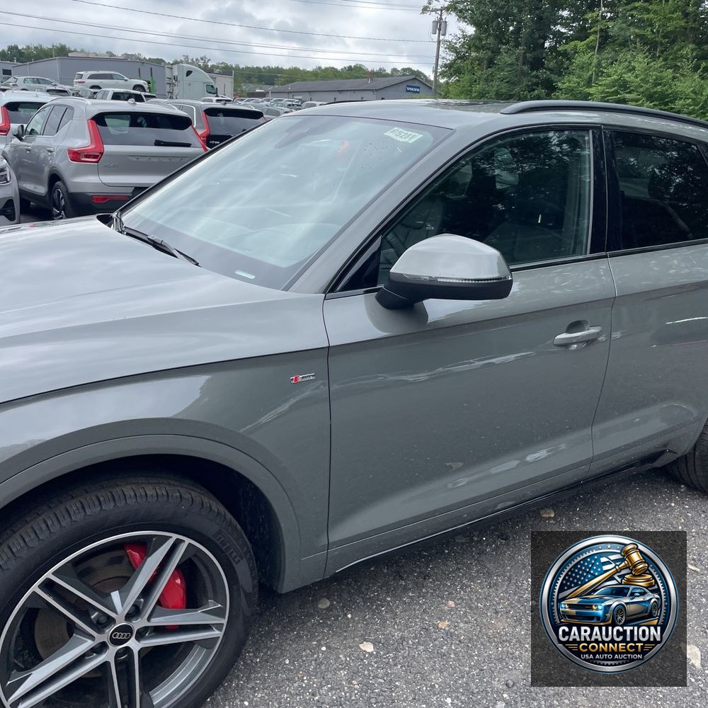 2024 Audi Q5 S-Line Pres 55 PHEV