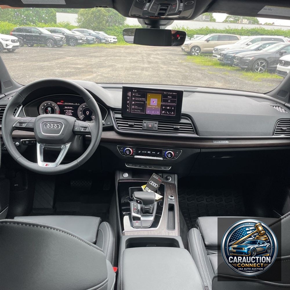 2024 Audi Q5 S-Line Pres 55 PHEV