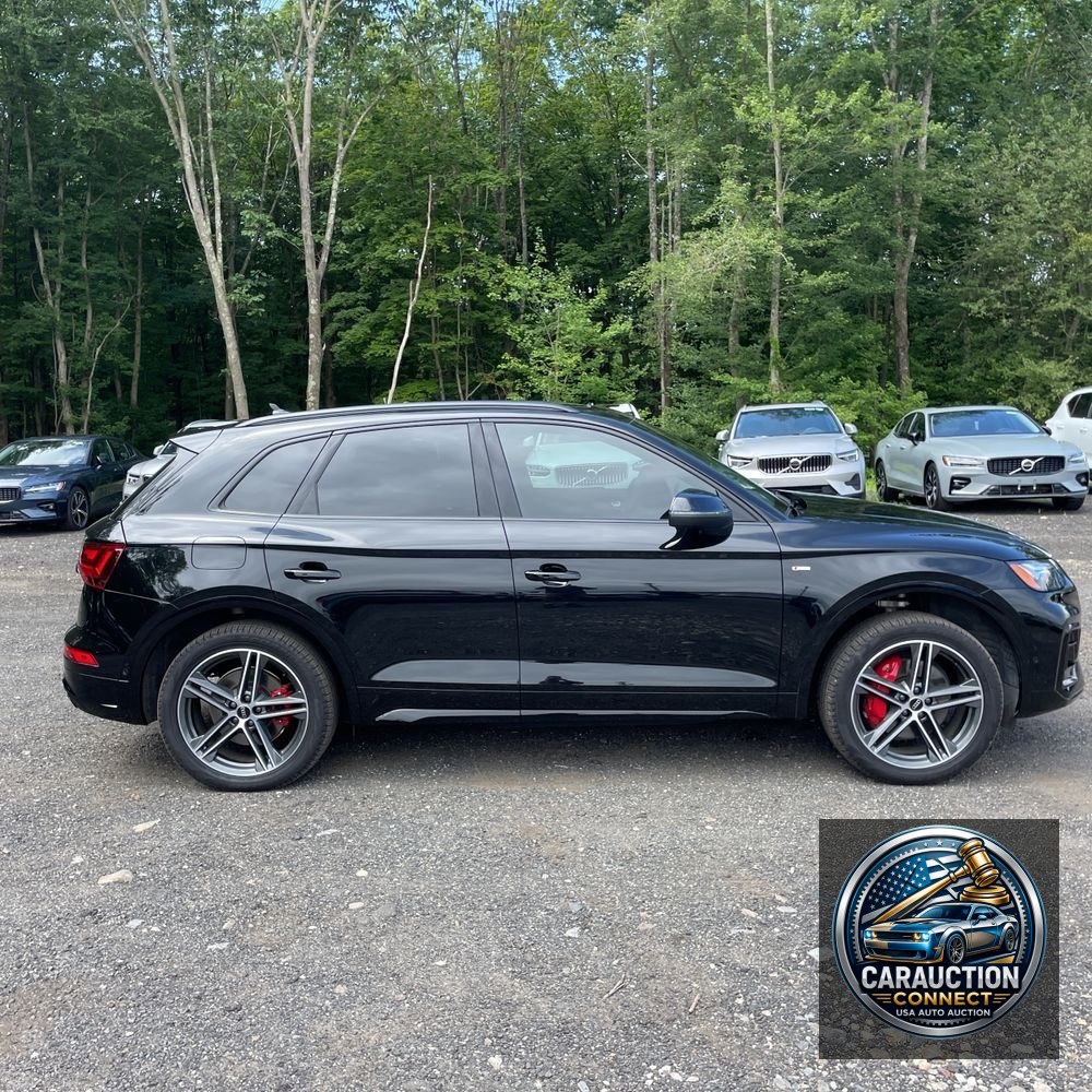 2024 Audi Q5 S-Line Pres 55 PHEV