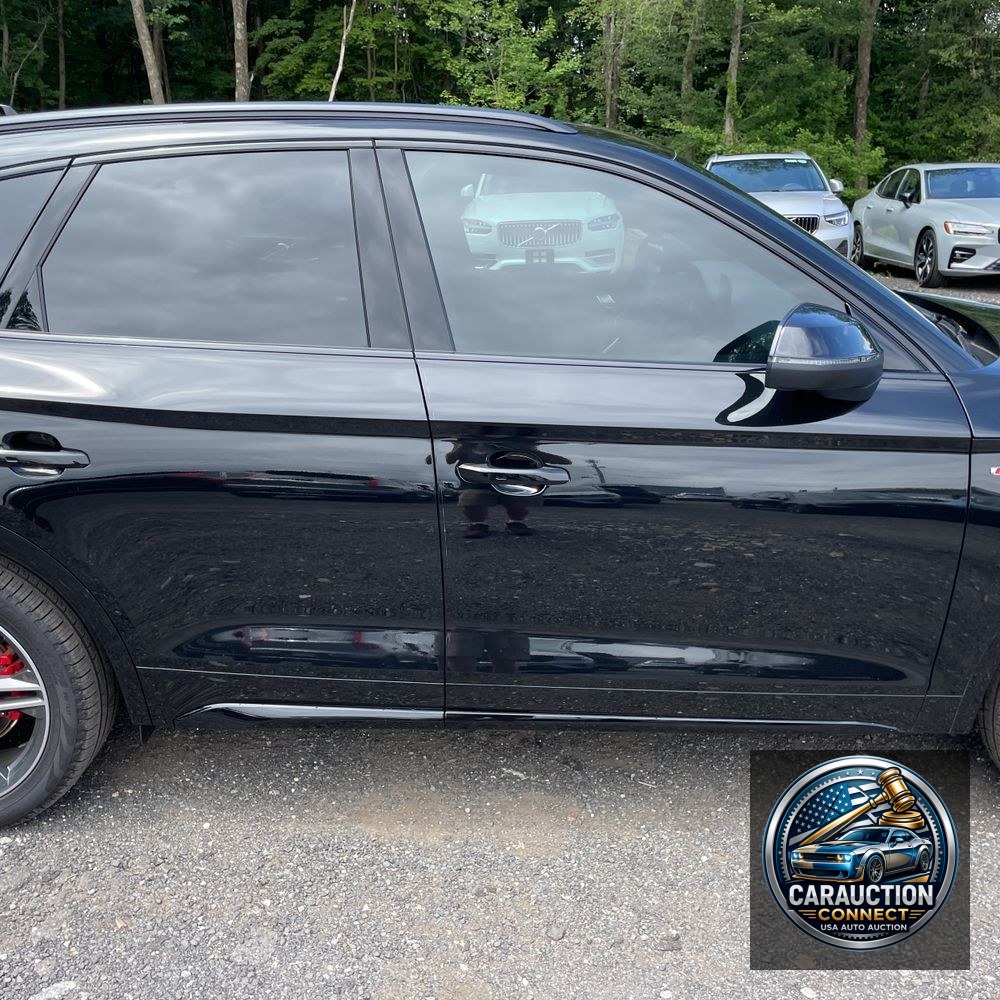 2024 Audi Q5 S-Line Pres 55 PHEV