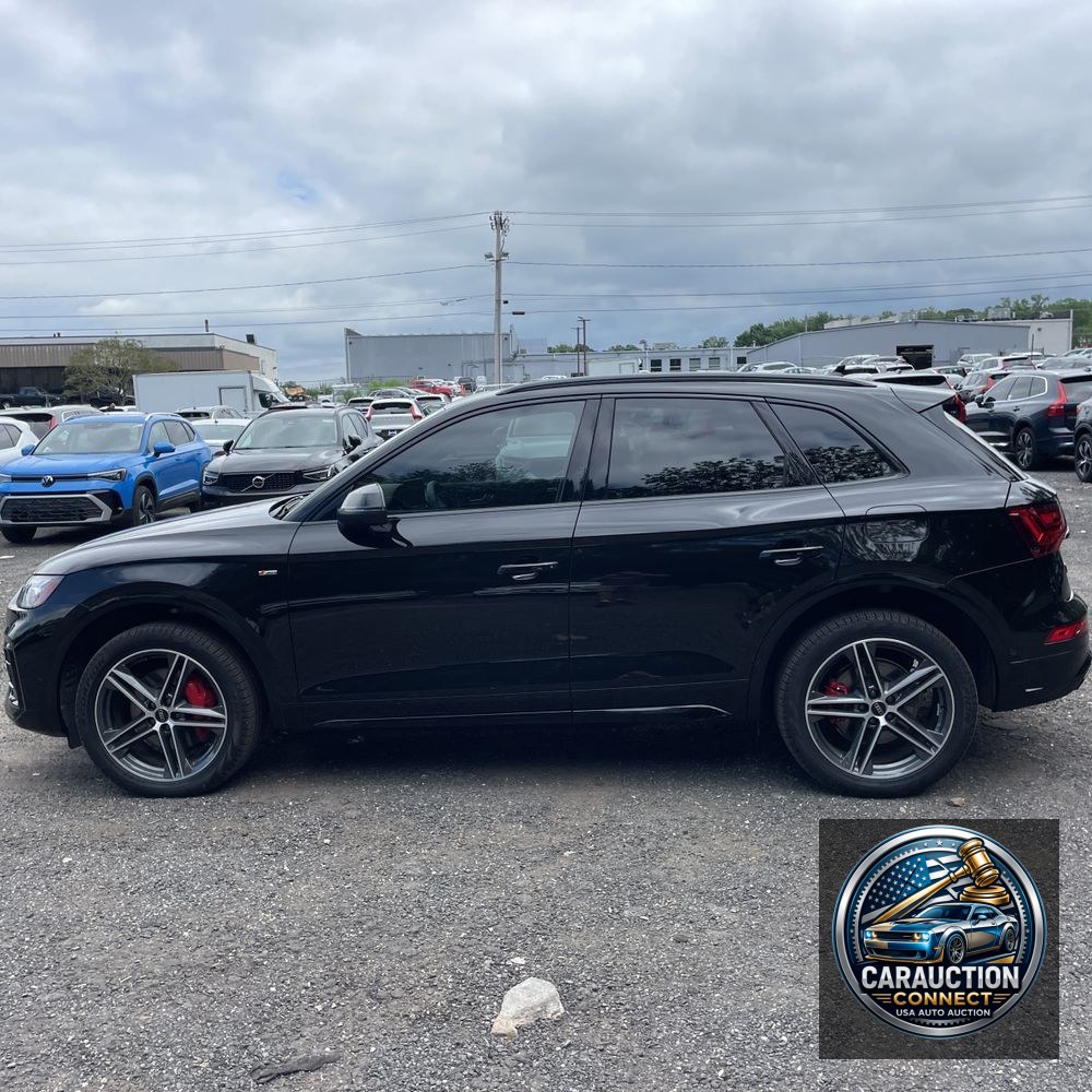 2024 Audi Q5 S-Line Pres 55 PHEV