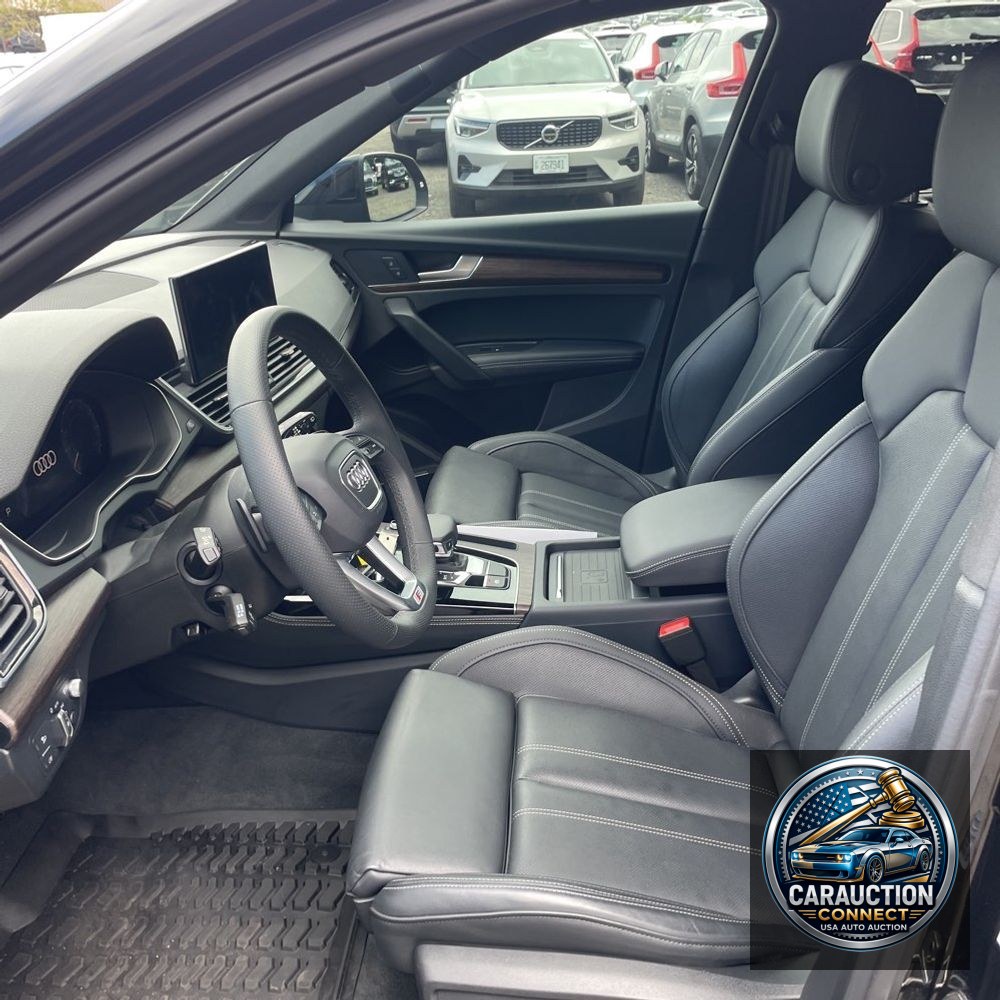2024 Audi Q5 S-Line Pres 55 PHEV
