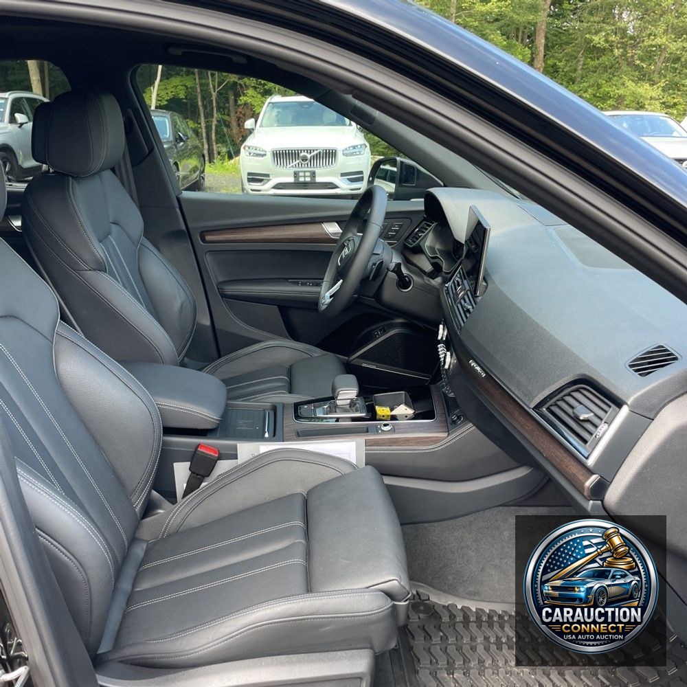 2024 Audi Q5 S-Line Pres 55 PHEV