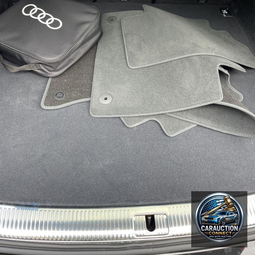 2024 Audi Q5 S-Line Pres 55 PHEV