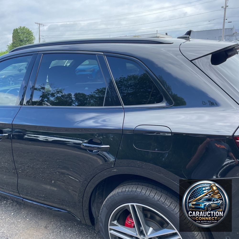 2024 Audi Q5 S-Line Pres 55 PHEV