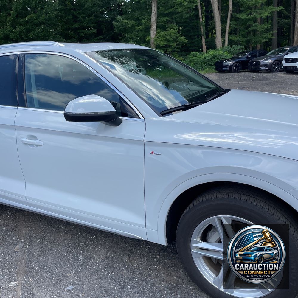 2024 Audi Q5 S-Line Pres 55 PHEV