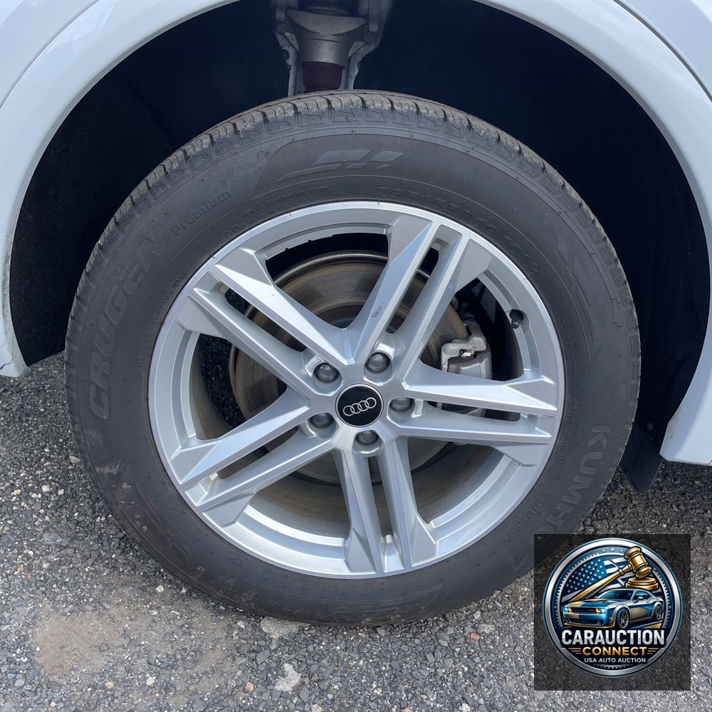 2024 Audi Q5 S-Line Pres 55 PHEV