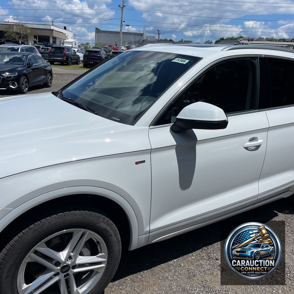 2024 Audi Q5 S-Line Pres 55 PHEV