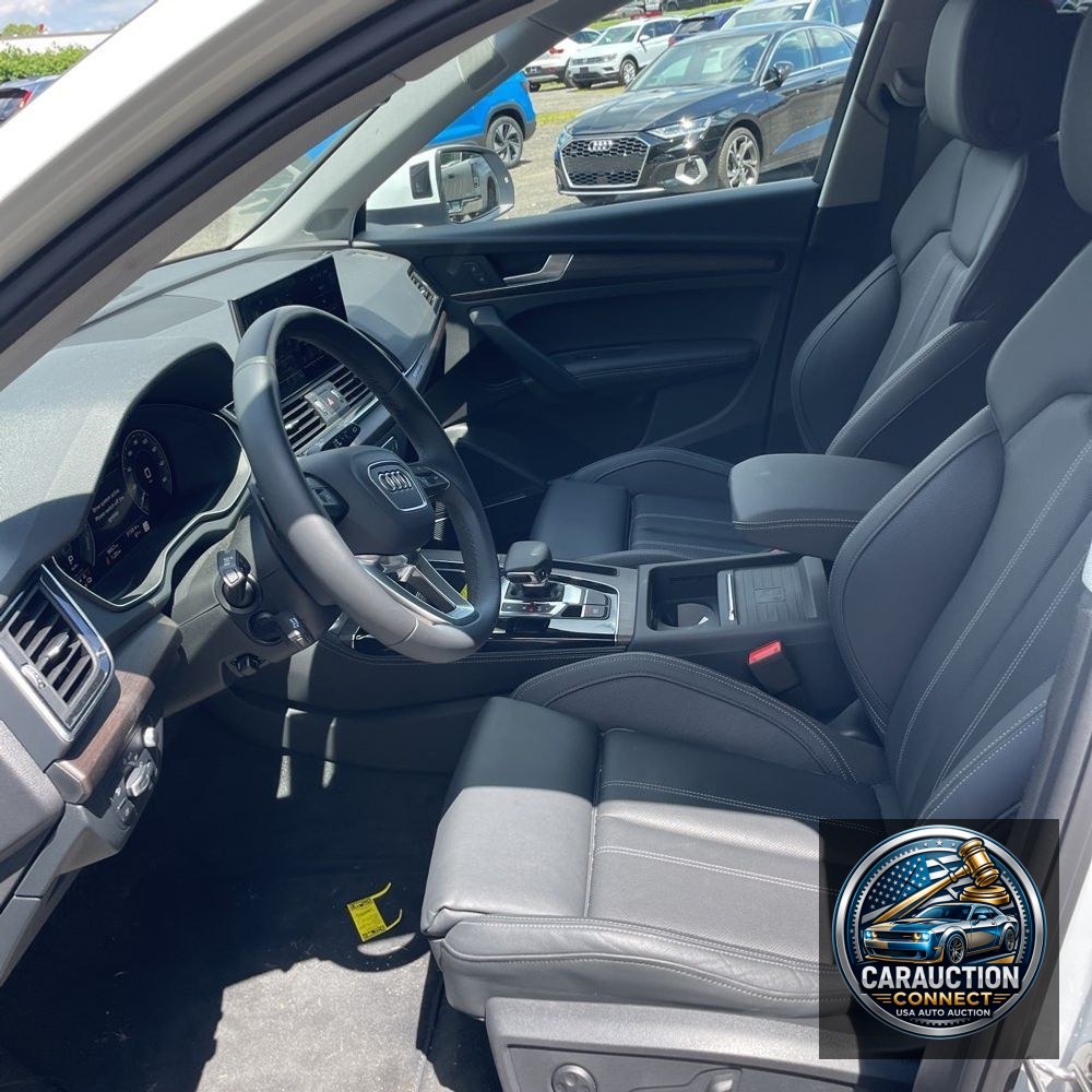 2024 Audi Q5 S-Line Pres 55 PHEV