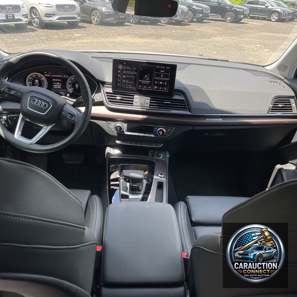 2024 Audi Q5 S-Line Pres 55 PHEV