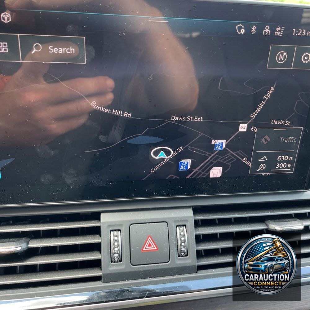 2024 Audi Q5 S-Line Pres 55 PHEV