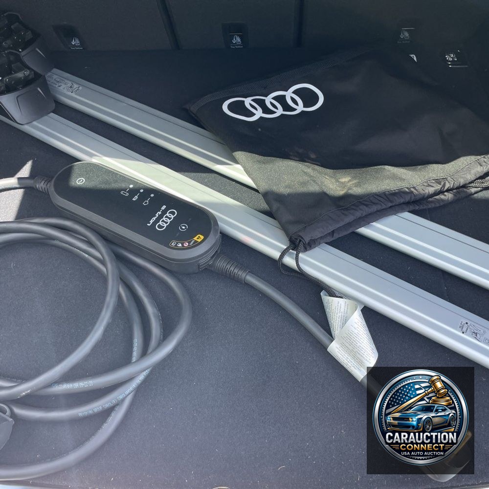 2024 Audi Q5 S-Line Pres 55 PHEV