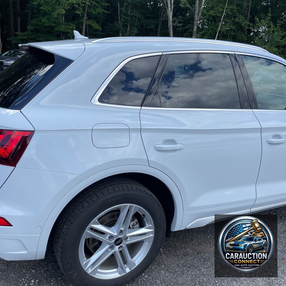 2024 Audi Q5 S-Line Pres 55 PHEV