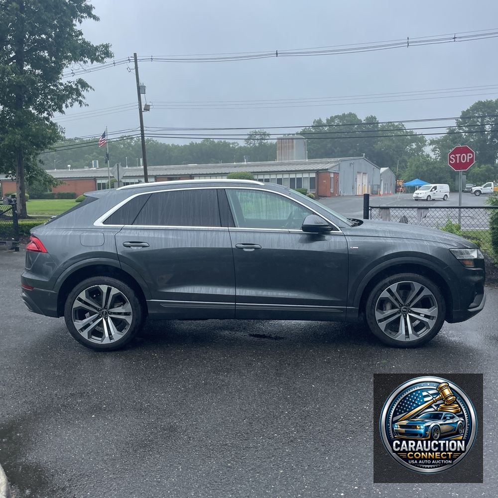 2021 Audi Q8 Prestige