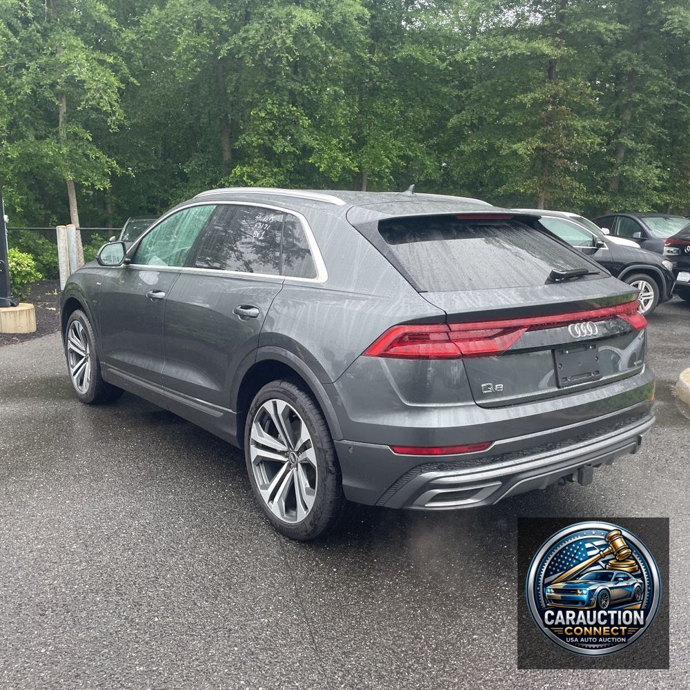 2021 Audi Q8 Prestige