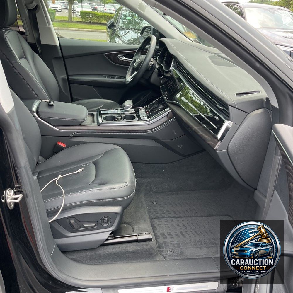 2023 Audi Q8 Prestige 55 TFSI