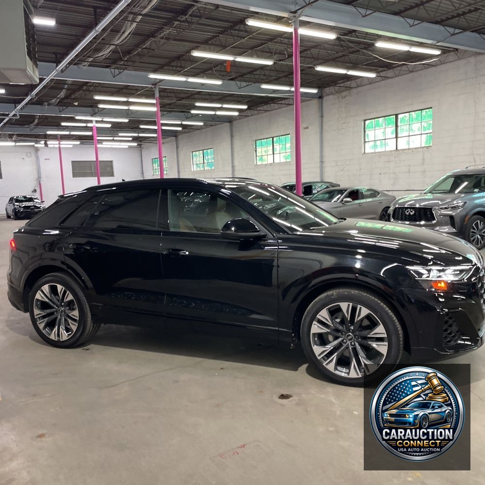 2025 Audi Q8 Prestige 55