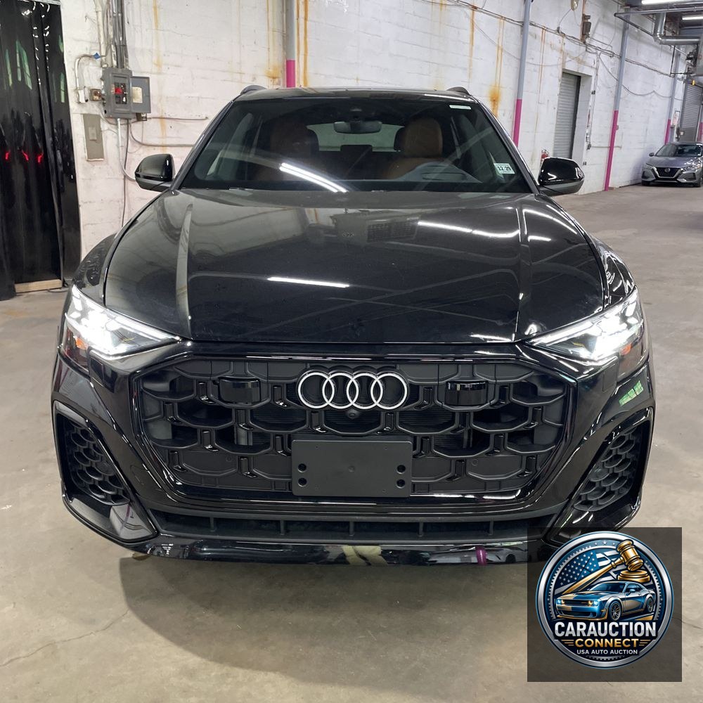 2025 Audi Q8 Prestige 55