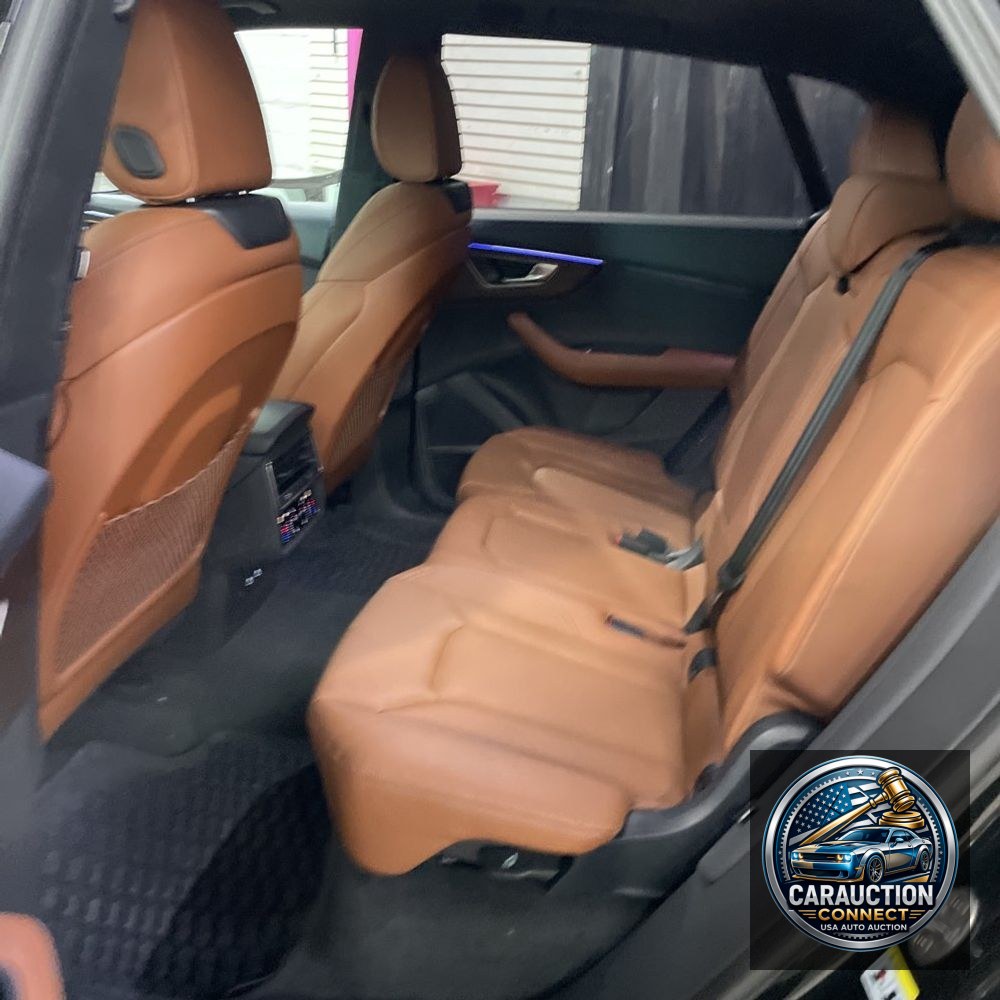2025 Audi Q8 Prestige 55