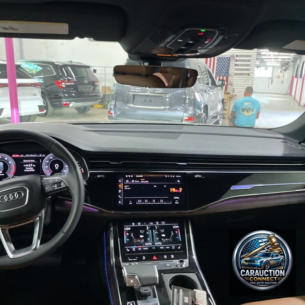 2025 Audi Q8 Prestige 55