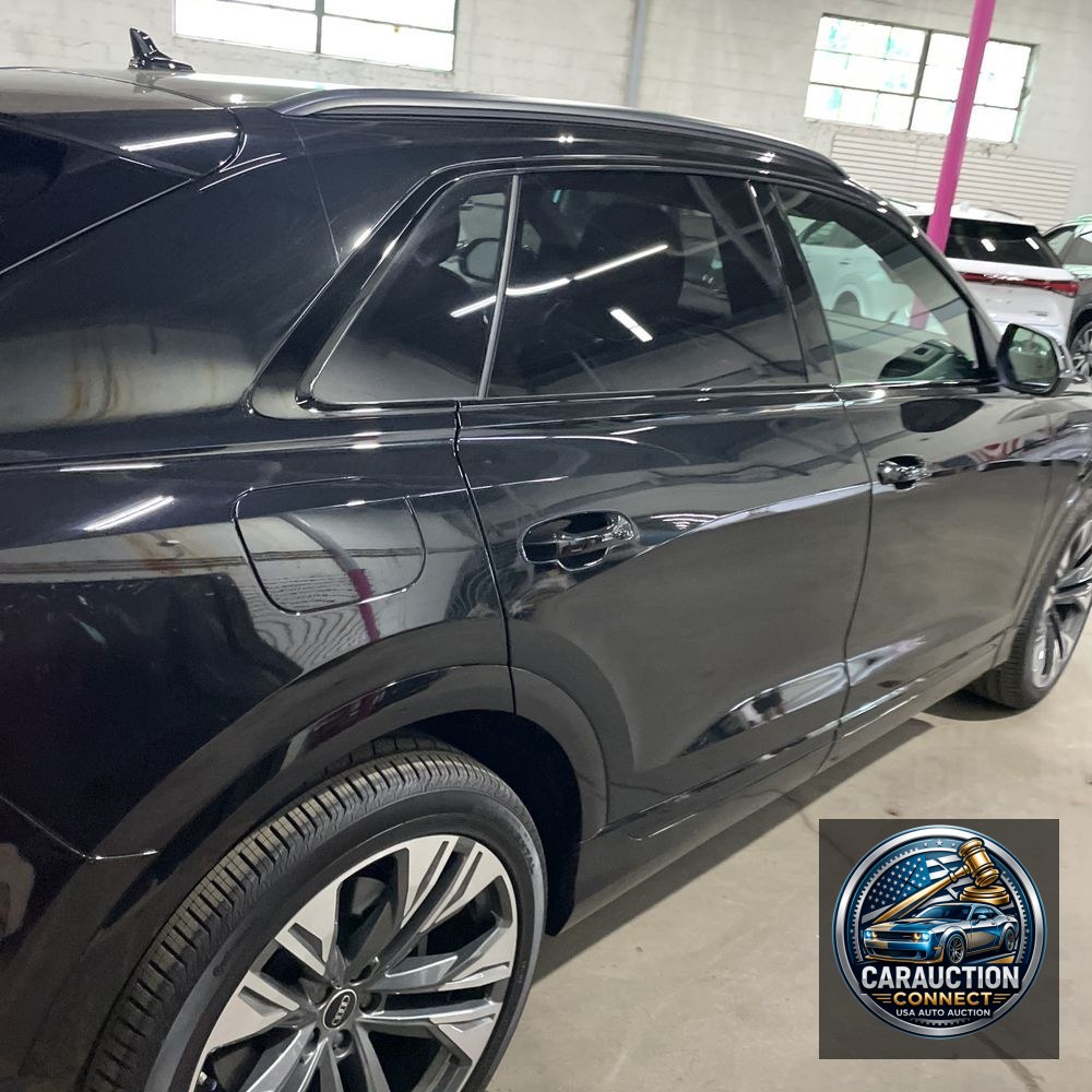 2025 Audi Q8 Prestige 55