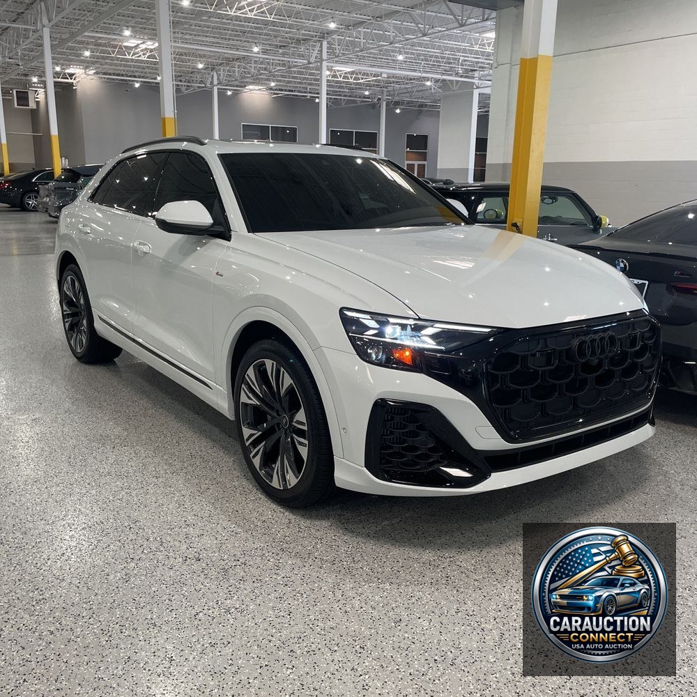 2025 Audi Q8 Prestige 55
