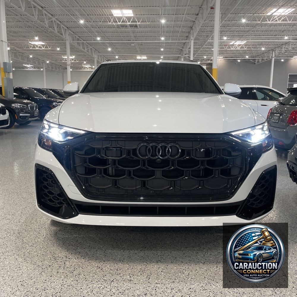 2025 Audi Q8 Prestige 55