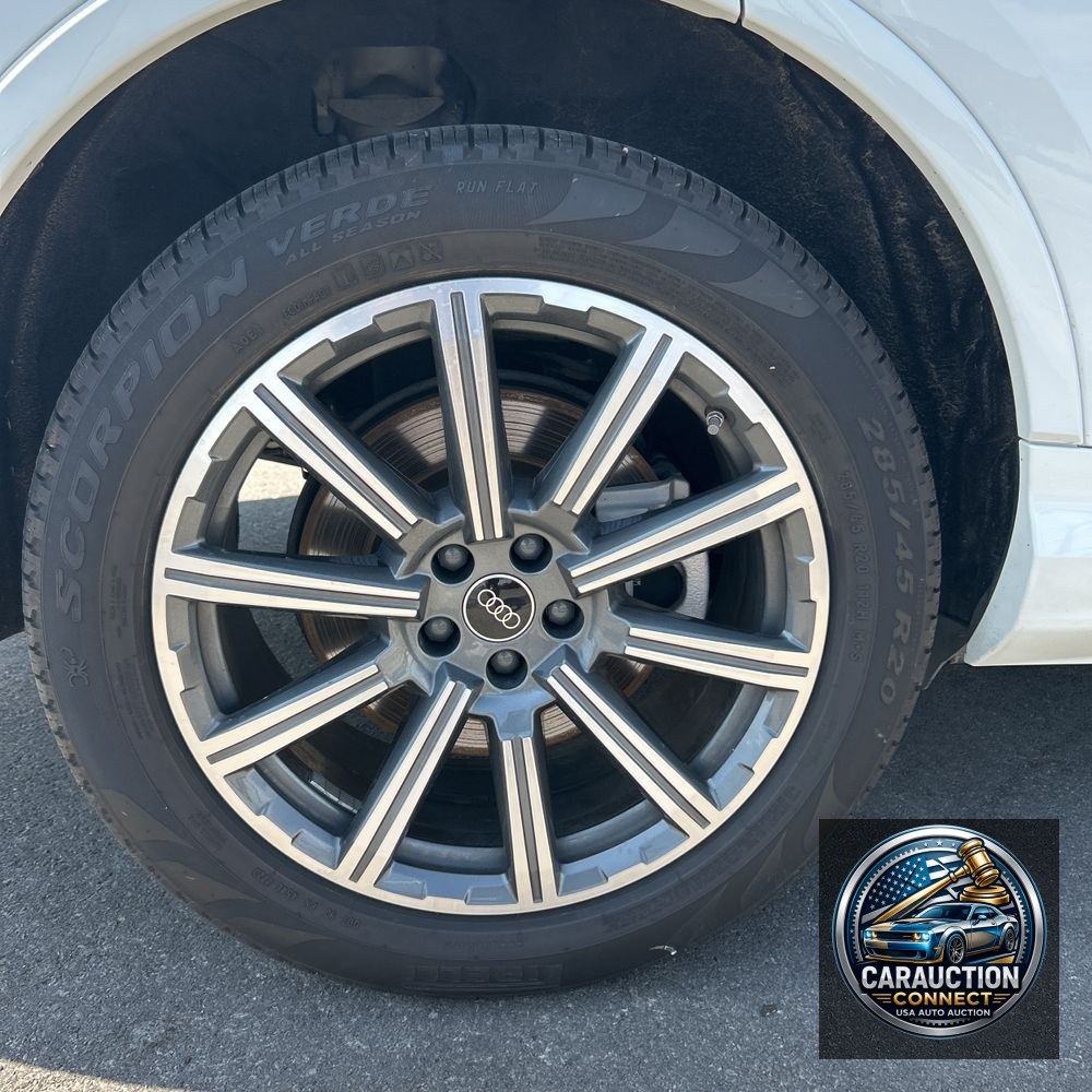 2023 Audi Q7 Premium Plus 45 TFSI