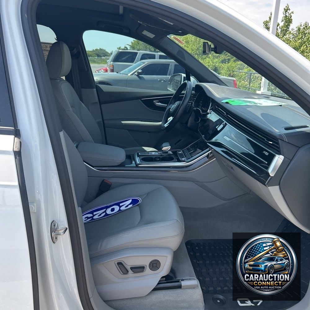 2023 Audi Q7 Premium Plus 45 TFSI