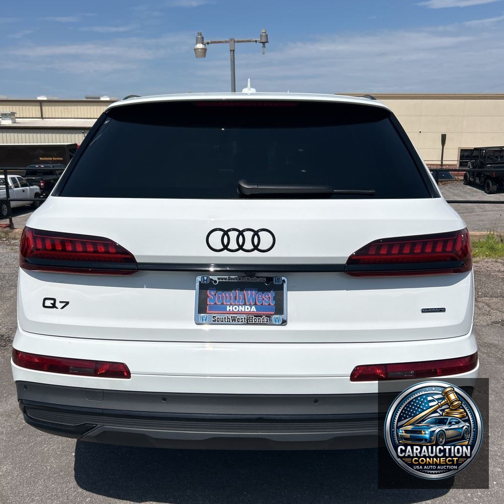 2023 Audi Q7 Premium Plus 45 TFSI