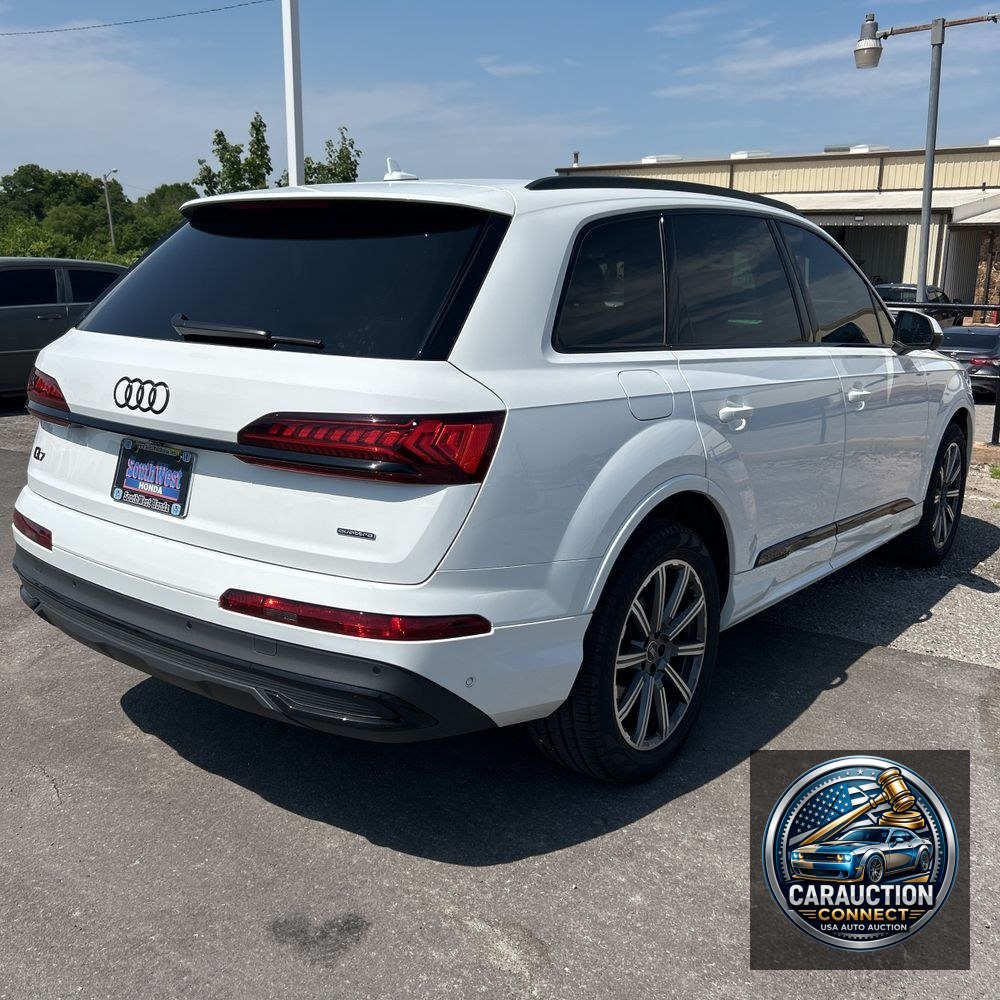 2023 Audi Q7 Premium Plus 45 TFSI